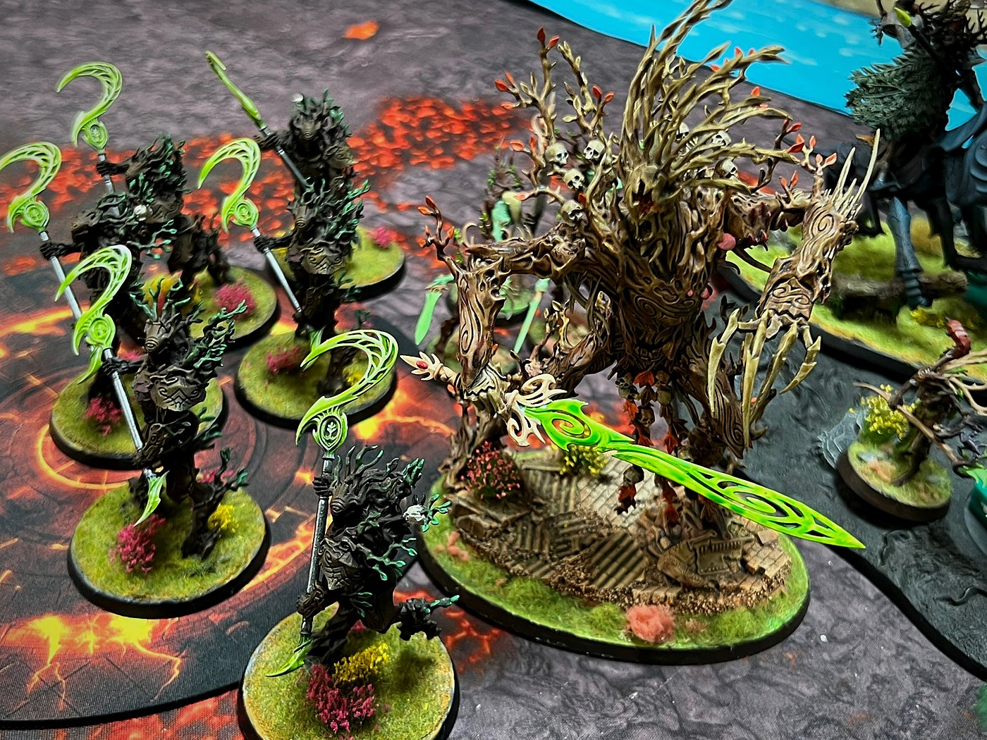 Exército de miniaturas de Warhammer pintado